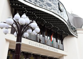 Átadták a megújult Szolnoki Szigligeti Színházat